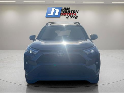 Used 2023 Toyota RAV4 XLE Premium image 2