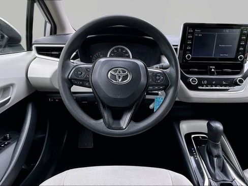 Used 2020 Toyota Corolla LE FWD image 8
