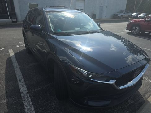Used 2018 MAZDA CX-5 Touring w/ Preferred Equipment Package AWD/4WD image 11