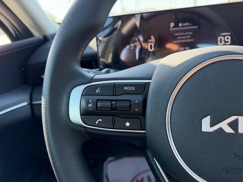 New 2026 Kia K5 LXS FWD image 9