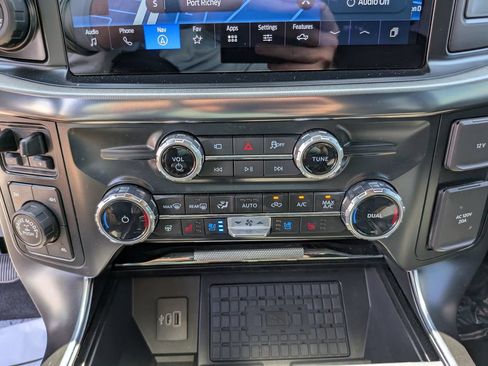 Certified 2025 Ford F150 Raptor AWD/4WD image 28