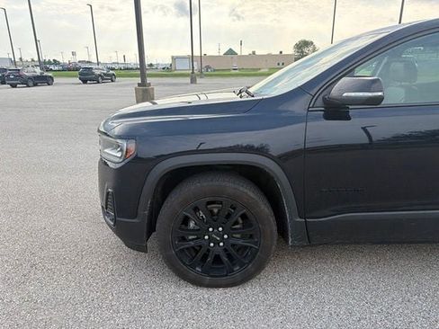 Used 2022 GMC Acadia SLT w/ Elevation Edition FWD image 9