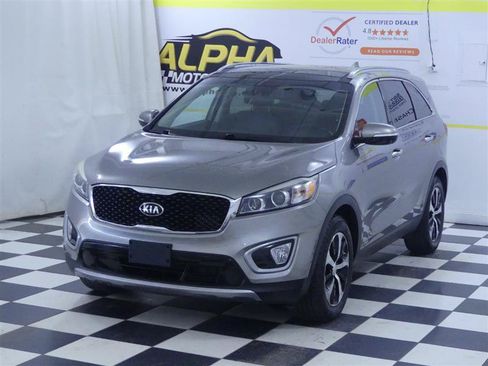 Used 2018 Kia Sorento EX w/ EX Advanced Touring Package AWD/4WD image 4