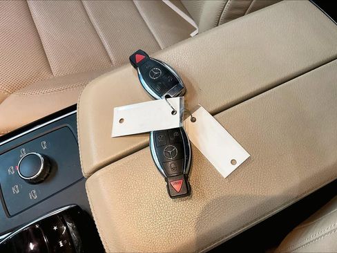 Used 2017 Mercedes-Benz GLS 550 4MATIC image 13