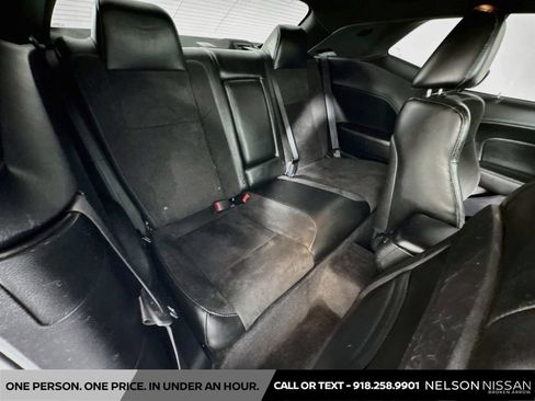 Used 2018 Dodge Challenger R/T Scat Pack w/ Leather Interior Group RWD image 26