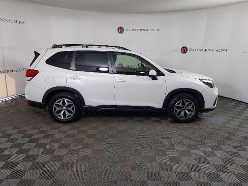 Used 2021 Subaru Forester Premium w/ Popular Package #1 AWD/4WD image 4