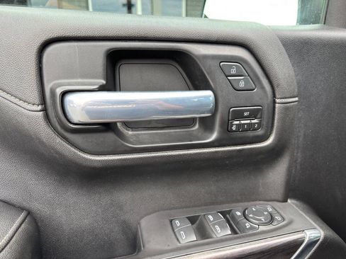 Used 2021 Chevrolet Silverado 1500 LTZ AWD/4WD image 12