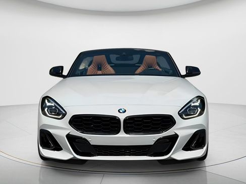 Used 2024 BMW Z4 M40i w/ Premium Package RWD image 2