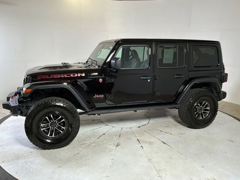 Certified 2024 Jeep Wrangler Unlimited Rubicon AWD/4WD image 4
