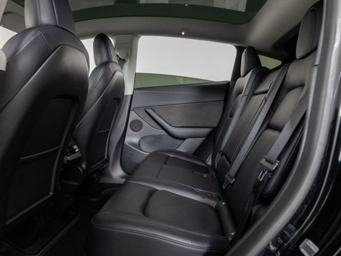 Used 2022 Tesla Model Y Performance image 19