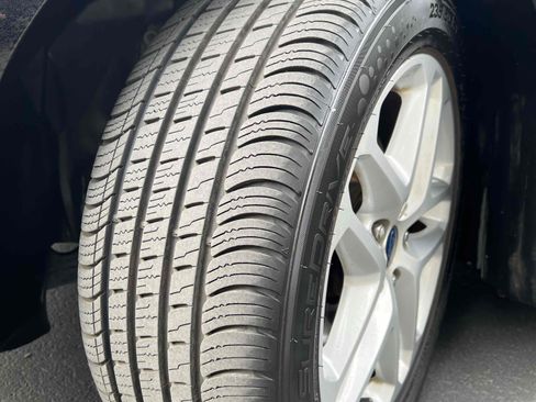 Used 2016 Ford Fusion SE image 10