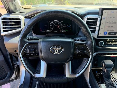 Used 2022 Toyota Tundra Platinum w/ Advanced Package AWD/4WD image 20