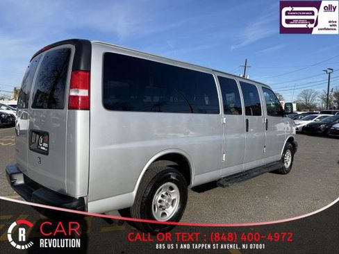 Used 2022 Chevrolet Express 3500 LS image 7