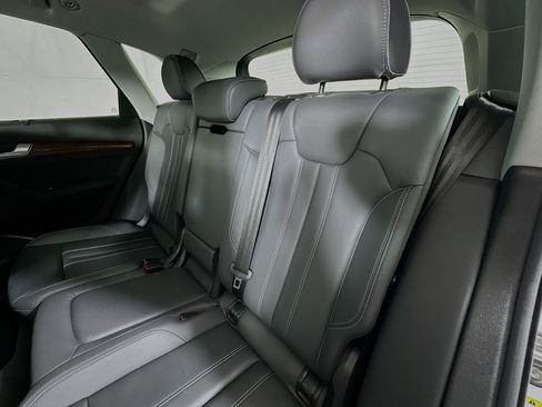 Used 2023 Audi Q5 2.0T Premium Plus w/ Premium Plus Package image 24