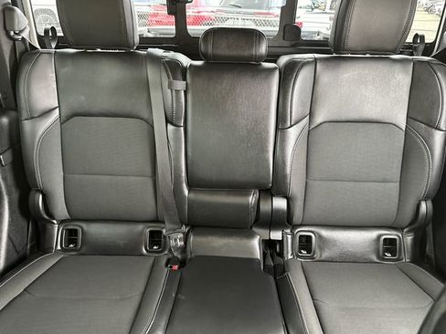 Used 2021 Jeep Gladiator Sport image 36