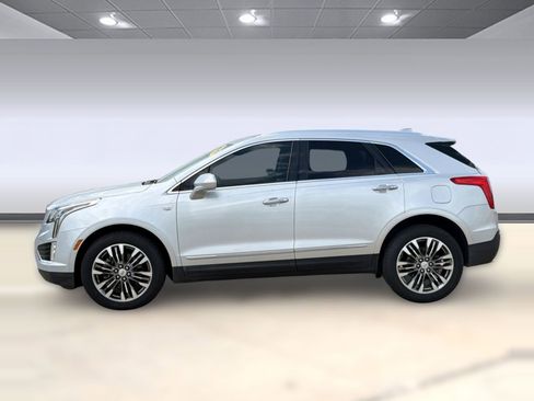 Used 2017 Cadillac XT5 Premium Luxury image 2