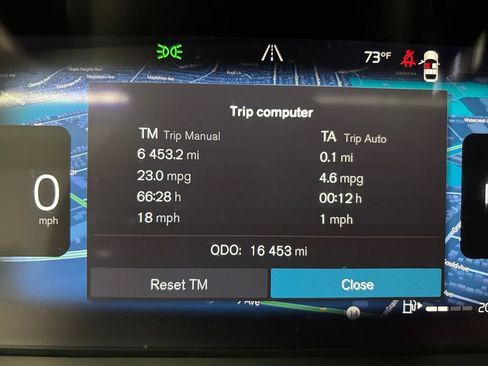 Certified 2024 Volvo XC40 B5 Plus w/ Climate Package AWD/4WD image 26