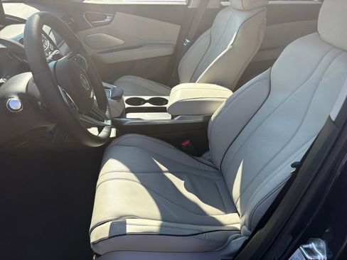 Certified 2026 Acura RDX w/Advance Package image 9