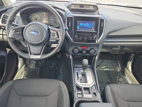 Used 2021 Subaru Forester AWD/4WD image 9