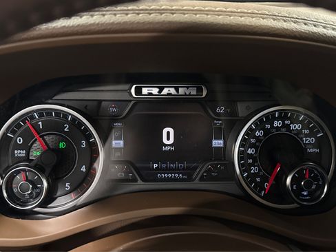 Used 2022 RAM 3500 Laramie AWD/4WD image 27