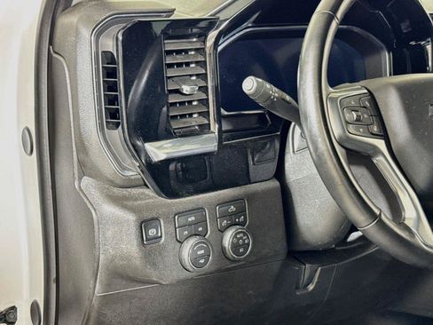 Certified 2026 Chevrolet Silverado 1500 RST AWD/4WD image 8