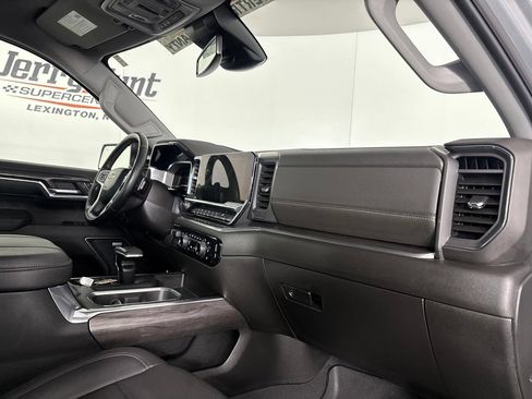 Used 2024 Chevrolet Silverado 1500 LTZ w/ LTZ Convenience Package II AWD/4WD image 32