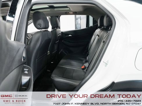 Used 2023 Buick Encore GX Essence w/ Experience Buick Package AWD/4WD image 31