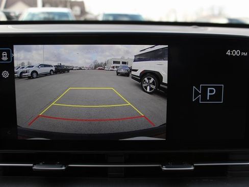 New 2026 Hyundai Kona SE image 18