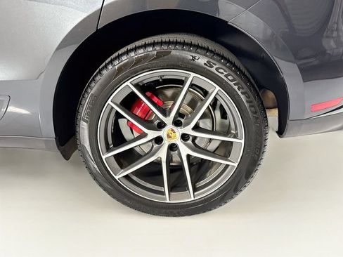 Used 2023 Porsche Macan S AWD/4WD image 32