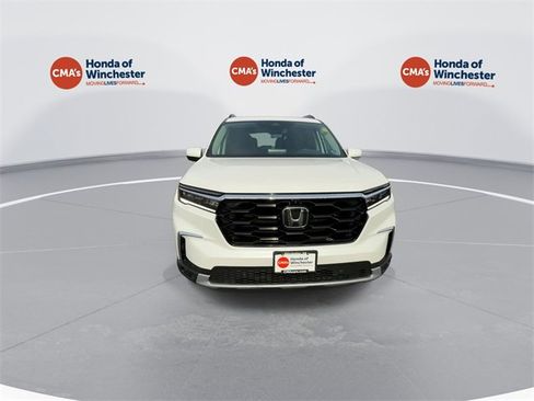 Used 2024 Honda Pilot Elite image 3