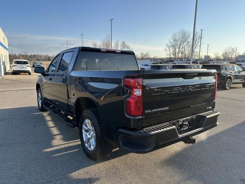 Used 2024 Chevrolet Silverado 1500 W/T w/ WT Value Package image 3