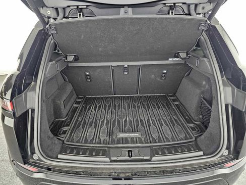 Used 2023 Land Rover Range Rover Evoque R-Dynamic SE image 14