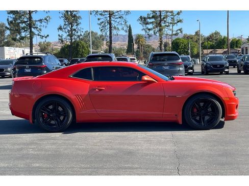 Used 2010 Chevrolet Camaro SS w/ RS Package RWD image 7