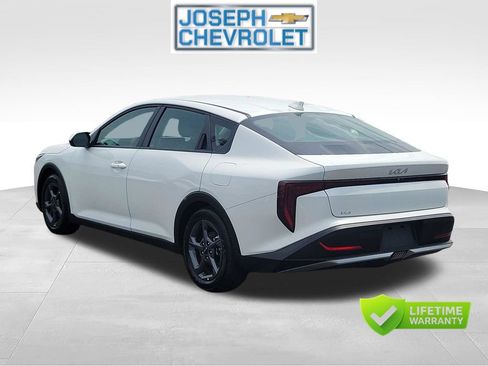 Used 2025 Kia K4 FWD image 3