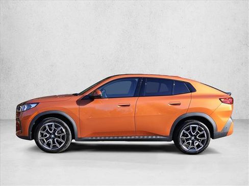 Certified 2025 BMW X2 xDrive28i w/ Convenience Package AWD/4WD image 9