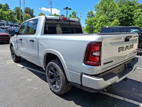 New 2026 RAM 1500 Big Horn w/ Night Edition AWD/4WD image 4