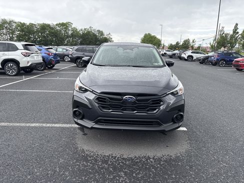 Used 2025 Subaru Crosstrek 2.0i image 2