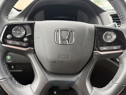 Certified 2022 Honda Pilot Touring image 10