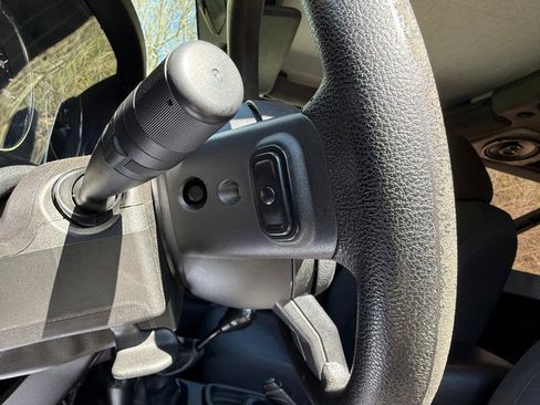 Used 2016 Jeep Wrangler Sport image 12