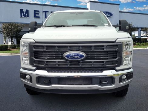 Used 2023 Ford F350 XL image 2