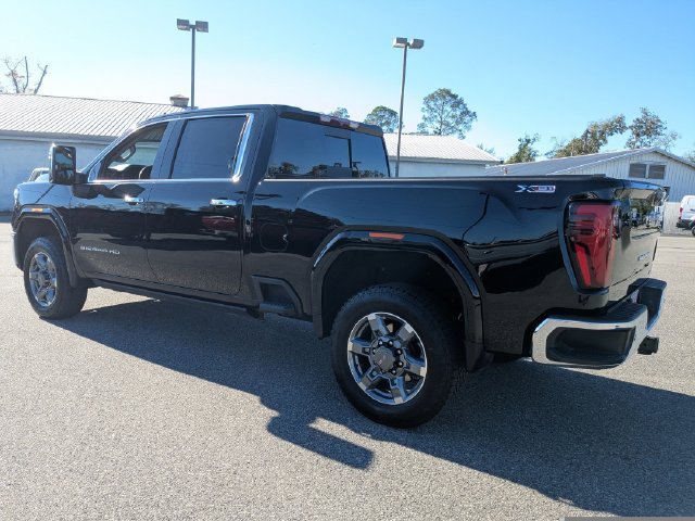 Used 2025 GMC Sierra 2500 SLT w/ SLT Premium Package AWD/4WD image 6