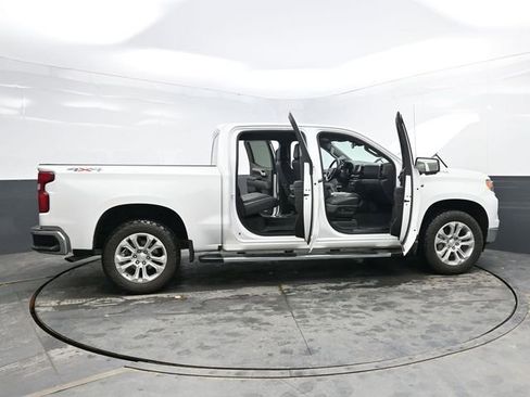 Used 2023 Chevrolet Silverado 1500 LTZ image 46