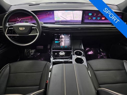 Used 2025 Cadillac Escalade Sport w/ Touring Package image 13