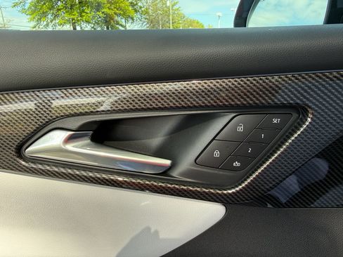 New 2026 Chevrolet Traverse High Country w/ LPO, Floor Liner Package FWD image 32