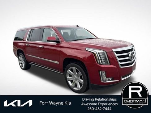 Used 2015 Cadillac Escalade ESV Premium AWD/4WD image 8