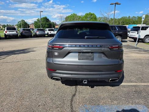 Used 2023 Porsche Cayenne Platinum Edition AWD/4WD image 3