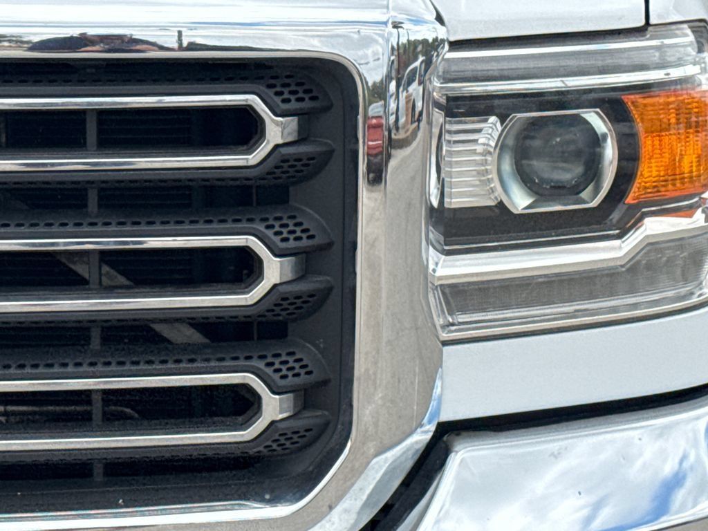 Used 2018 GMC Sierra 3500 4x4 Crew Cab w/ Sierra Convenience Package image 4
