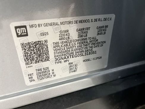 Used 2025 Chevrolet Equinox RS AWD/4WD image 27