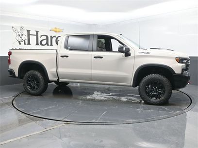 New 2026 Chevrolet Silverado 1500 ZR2 w/ LPO, Dark Essentials Package