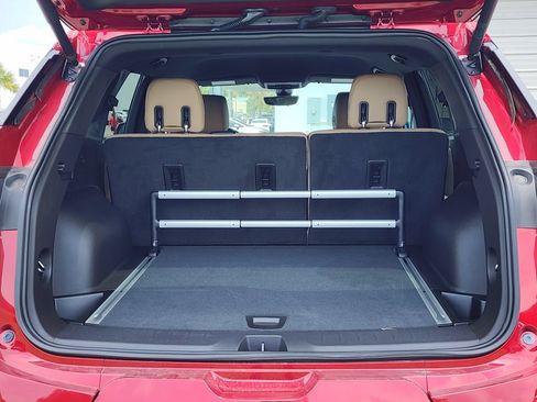 Used 2019 Chevrolet Blazer Premier w/ Driver Confidence II Package FWD image 16